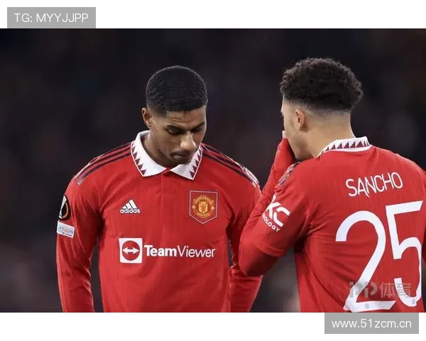 拉什福德:曼联本土旗帜的责任与压力解析 拉什福德:曼联本土旗帜的责任与压力解析