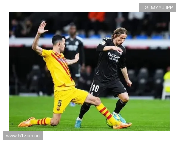 卡马文加能否成为顶级后腰:防守覆盖与组织能力分析